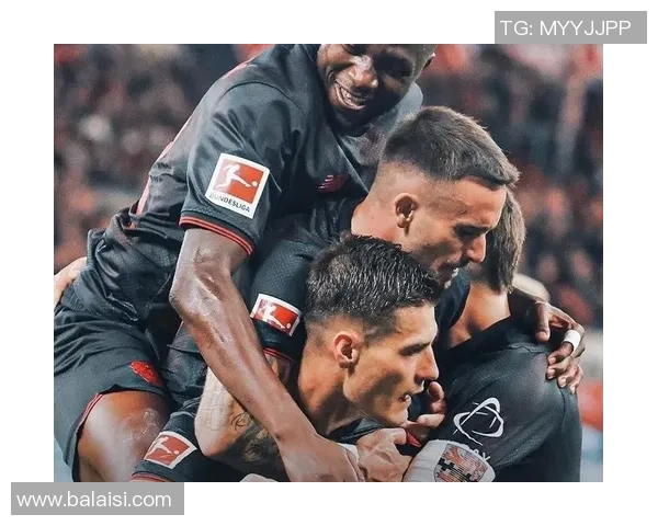 拜仁慕尼黑迎战劲敌，赛场再度演绎顶级对决，谁将笑到最后？